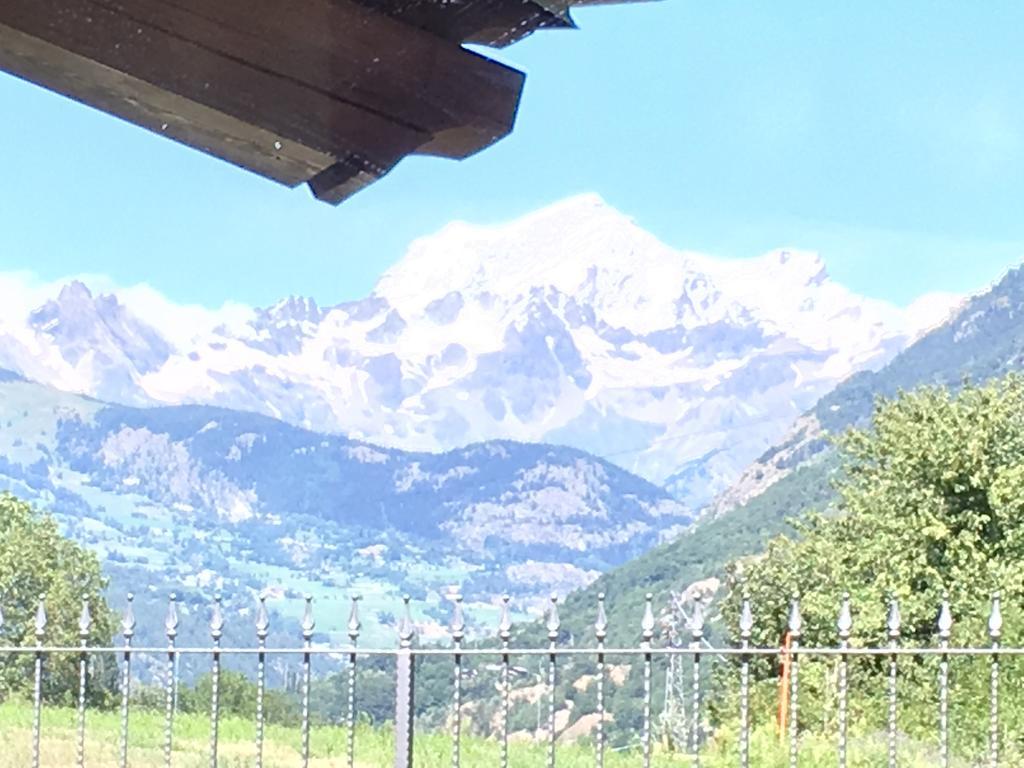 Appartamento Fleur Des Neiges Аоста Экстерьер фото